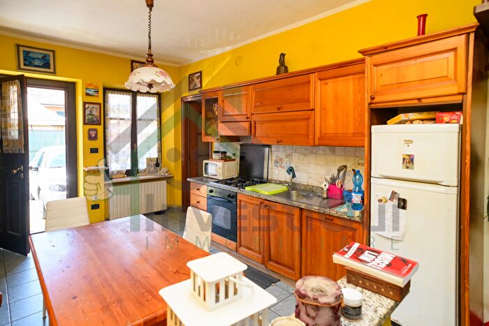 Casa quadrilocale in vendita in Via Gramsci Antonio, Cirie