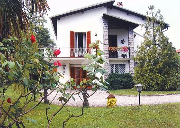 Appartamento quadrilocale in affitto in Via Airoldi Mandello del Lario, Mandello Del Lario