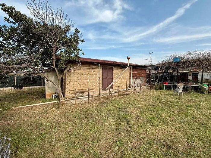 Casa trilocale in vendita in Via Fontanelle di Pallavicini Snc, Zagarolo