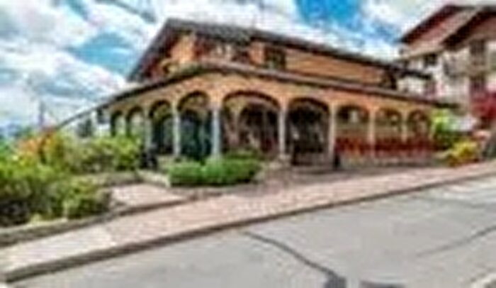 Appartamento con 7 locali in vendita in Castione Della Presolana