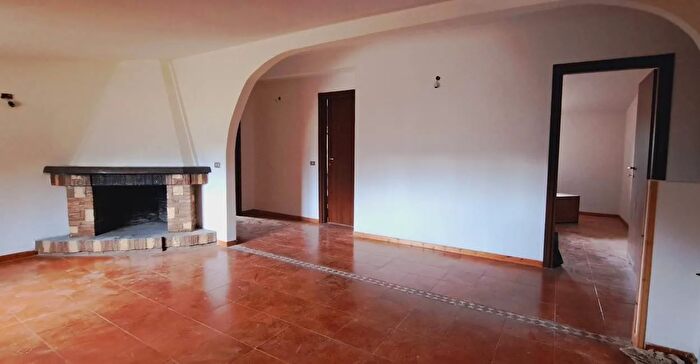 Appartamento con 6 locali in vendita in Arcinazzo Romano, Arcinazzo Romano