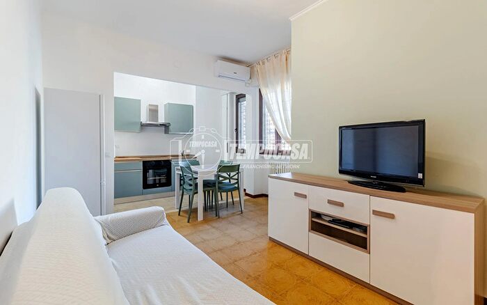 Appartamento bilocale in vendita in Via Rogoredo, Milano