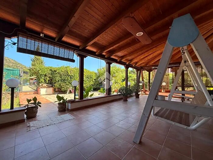 Casa trilocale in vendita in Contrada Nastasi, Pollina