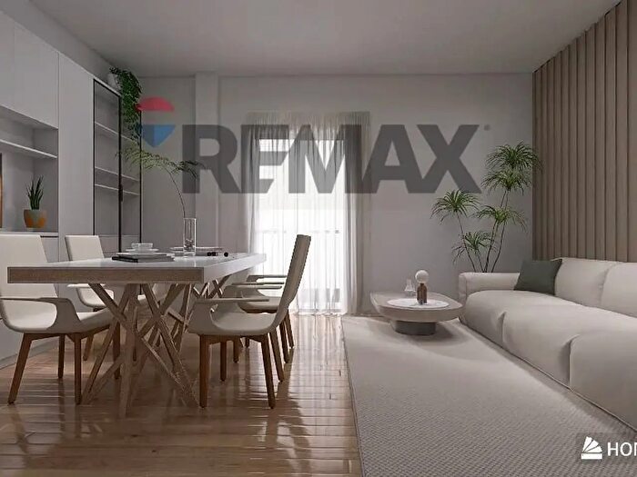 Appartamento con 6 locali in vendita in Via Monte Grappa, Sassari