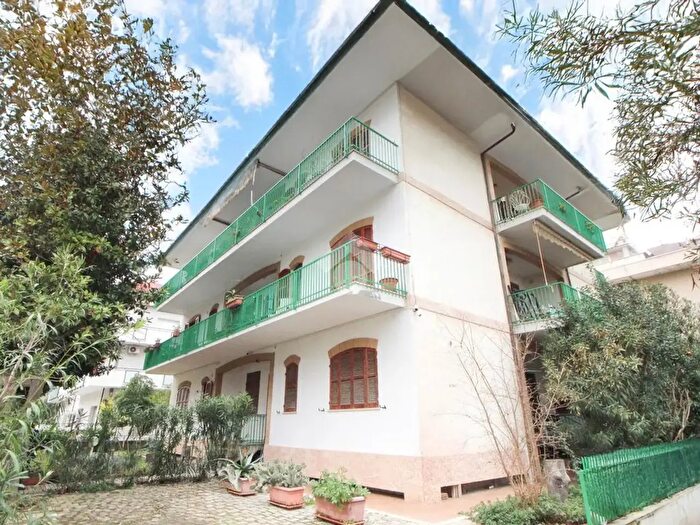 Appartamento trilocale in vendita in Via Aventino, Francavilla Al Mare