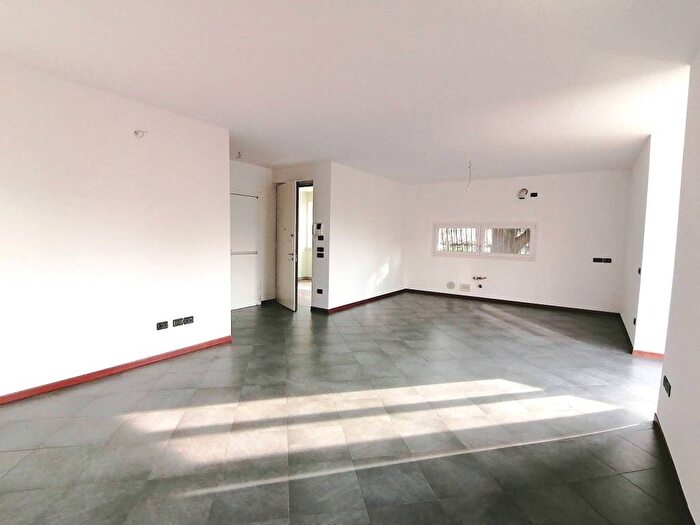 Casa quadrilocale in affitto in Via Velo, Centro, Bassano del Grappa