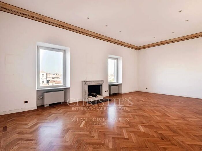 Appartamento con 8 locali in affitto in Via XX Settembre, Roma