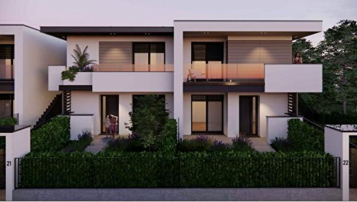 Appartamento trilocale in vendita in Via Carlo Zaghini, Coriano