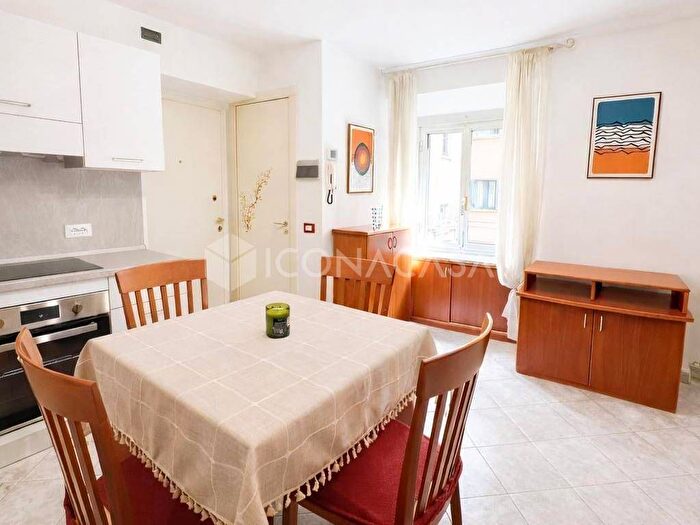 Appartamento bilocale in affitto in Via Lecco, Porta Venezia, Milano