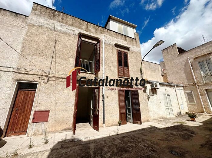 Casa in vendita in Via Bettino Ricasoli Quartiere SantAntonino Castelvetrano Trapani Sicilia Italia, Castelvetrano