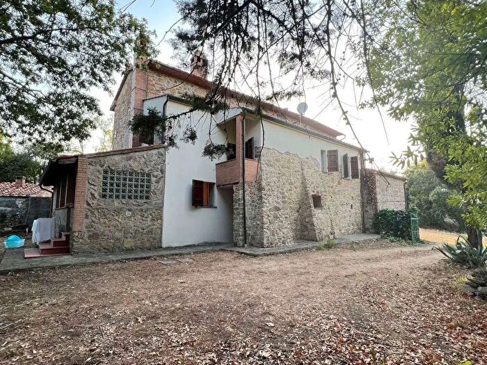 Casa con 5 locali in vendita in Massa Marittima