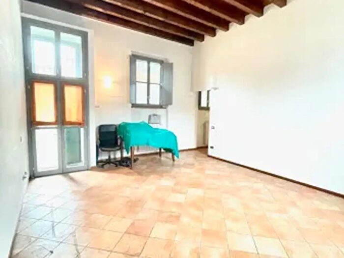 Appartamento trilocale in vendita in Via Carlo d'Adda, Settimo Milanese