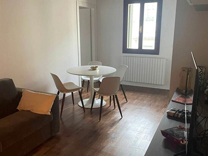 Appartamento con 5 locali in affitto in Piazzetta da Re, Mestre, Venezia