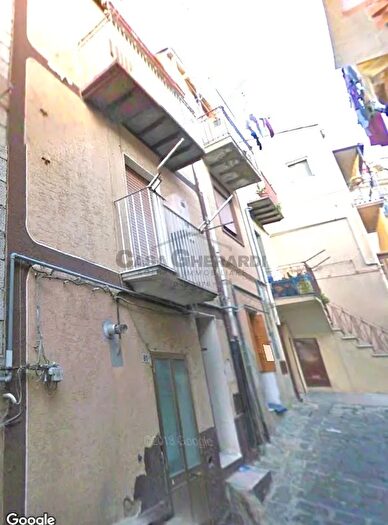Casa trilocale in vendita in Via Pergola, Piazza Armerina