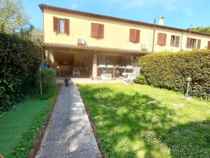 Appartamento trilocale in affitto in Potenza Picena