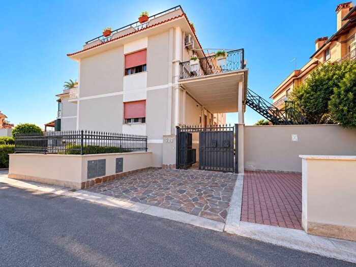 Appartamento bilocale in affitto in Via Cortale, Anagnina, Roma