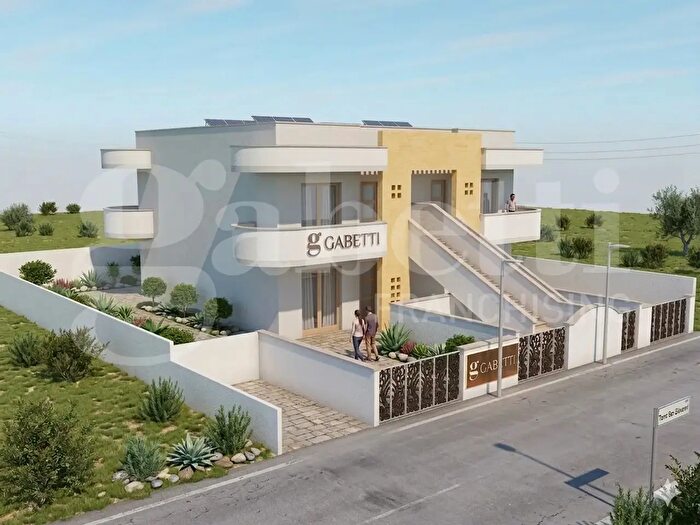 Appartamento quadrilocale in vendita in Via Colleoni Snc, Ugento