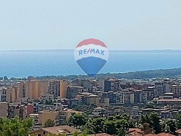Appartamento quadrilocale in vendita in Via Peppino Impastato, Catania