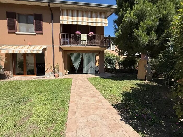 Casa trilocale in vendita in Via Palladio, Orzinuovi