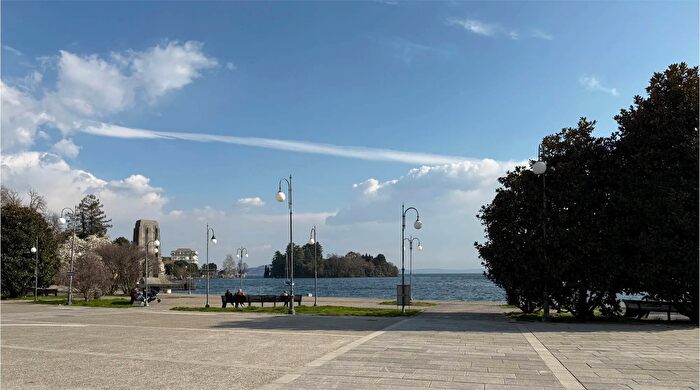 Appartamento trilocale in vendita in Verbania