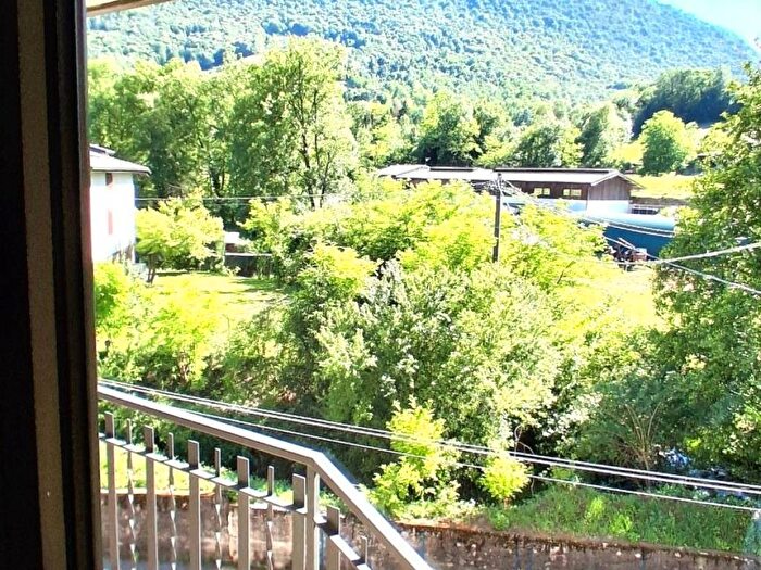 Appartamento bilocale in affitto in Via Molinello, Vall'alta, Albino