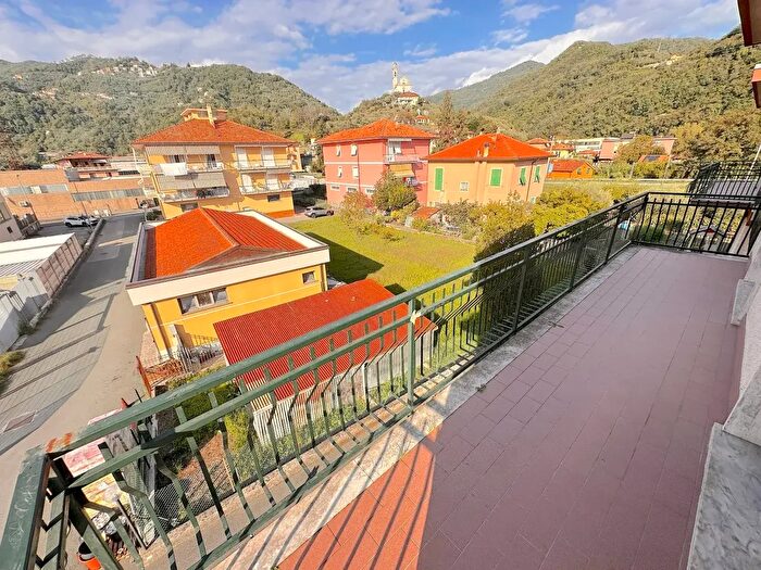 Appartamento quadrilocale in vendita in Carasco