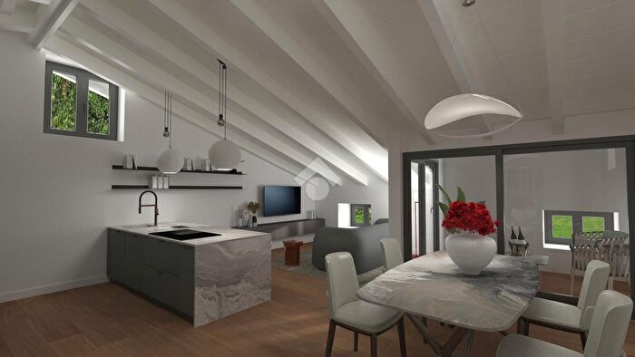 Appartamento trilocale in vendita in Brescia