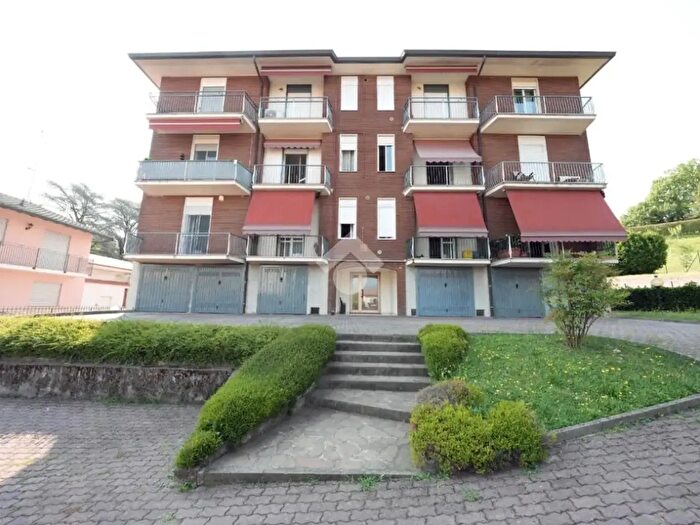 Appartamento trilocale in vendita in Via Angelo Conti, Nibionno