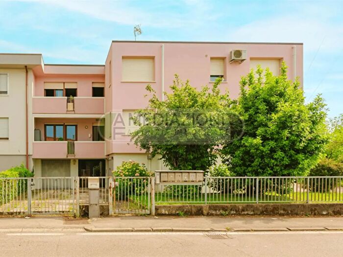 Appartamento con 5 locali in vendita in Via Comunetto, Dolo