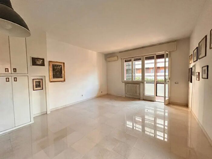 Appartamento quadrilocale in vendita in Viale Oriani, Bologna