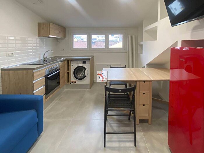 Casa bilocale in affitto in Via Emilio Cornalia, Melchiorre Gioia, Milano