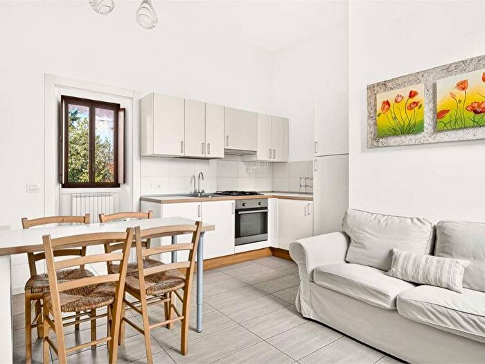 Appartamento bilocale in affitto in via mambretti, Quarto Oggiaro, Milano