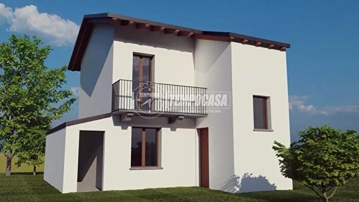 Casa trilocale in vendita in Via Matteotti, Garbagna Novarese