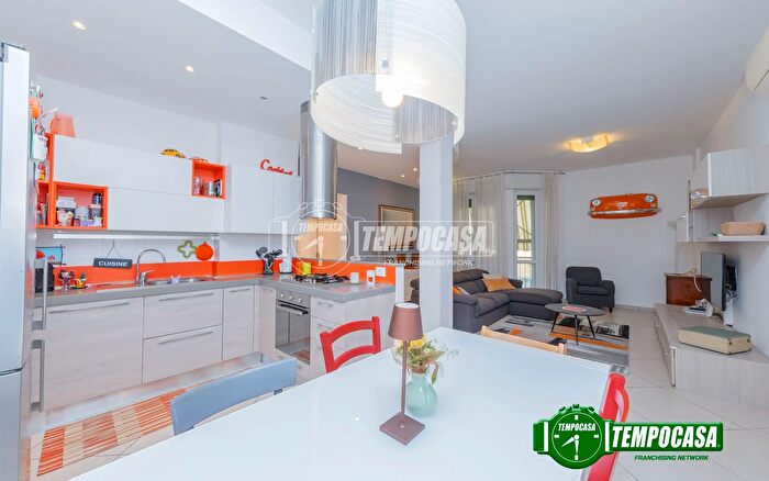 Appartamento trilocale in vendita in Via Gramsci, Gaggiano