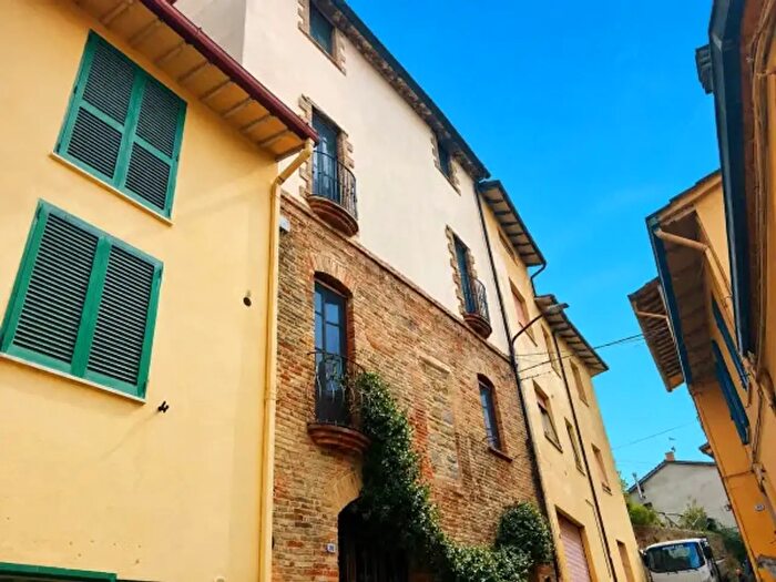 Casa trilocale in vendita in Via Francesco Maturanzio, Deruta