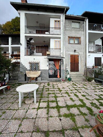 Casa con 5 locali in vendita in Borgata Case Nanot, Giaveno