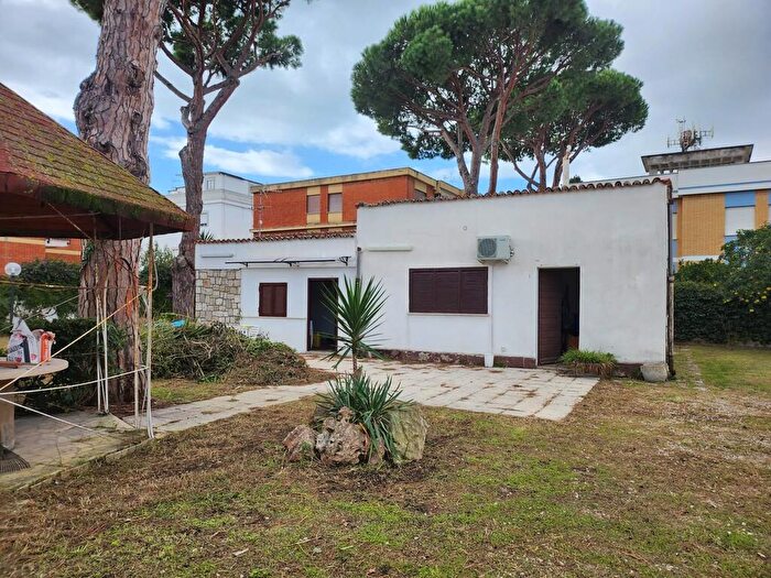 Casa trilocale in vendita in Via Alcide De Gasperi, Terracina
