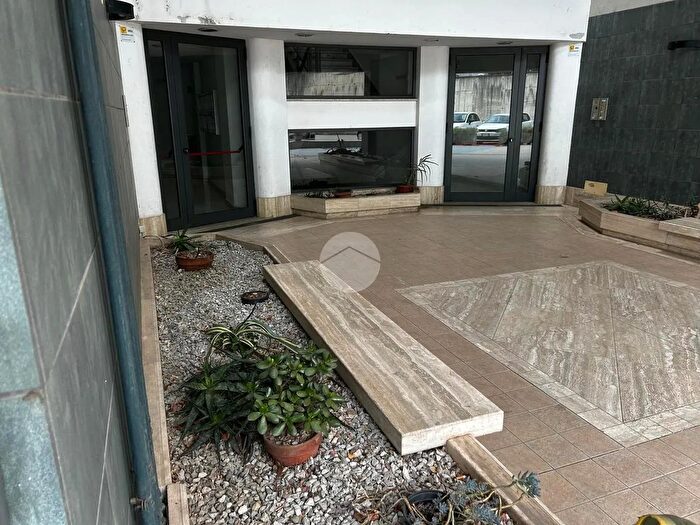 Appartamento trilocale in vendita in Viale della Repubblica, Cosenza