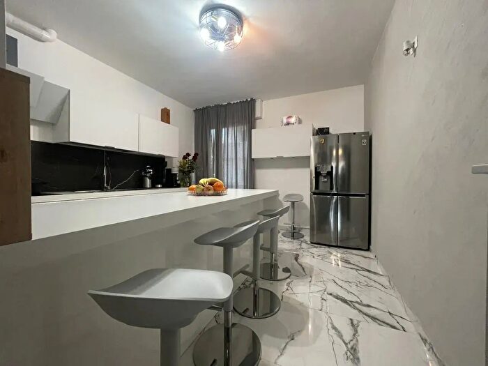 Appartamento con 5 locali in vendita in Abano Terme