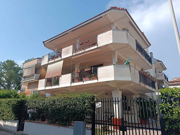 Appartamento con 6 locali in vendita in Via Catania, Casagiove