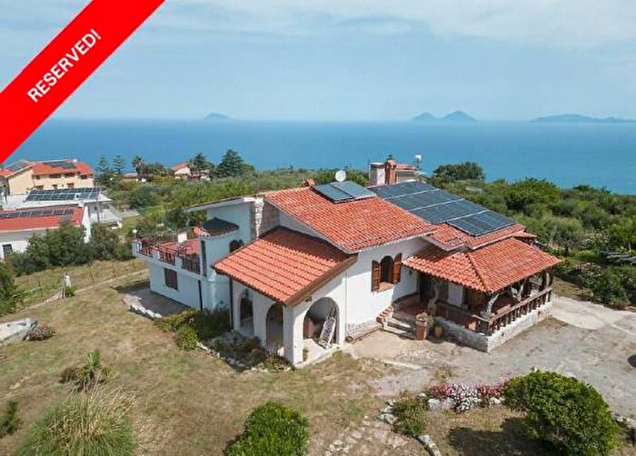 Casa con 6 locali in vendita in Contrada Brucoli, Naso