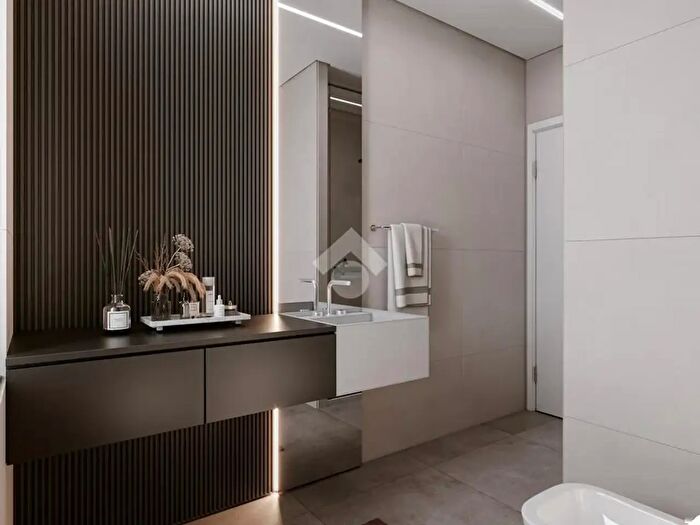 Casa quadrilocale in vendita in Via Roma, Felino