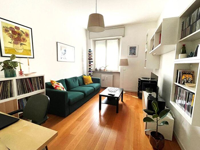 Appartamento trilocale in affitto in Via Correggio, De Angeli, Milano