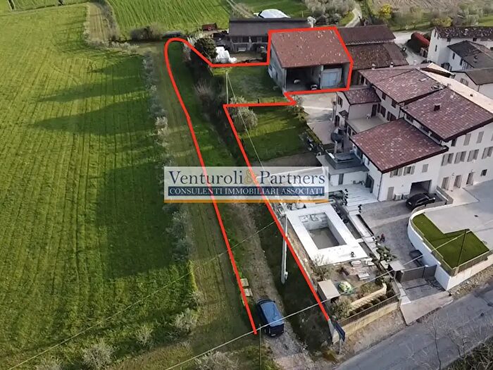 Casa in vendita in Via Maccarona, Lonato