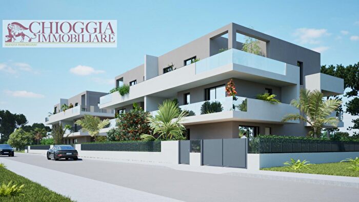 Casa con 6 locali in vendita in Viale Mediterraneo, Chioggia