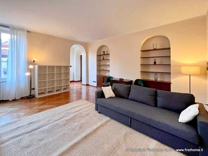 Appartamento trilocale in affitto in via Petrella, Buenos Aires, Milano