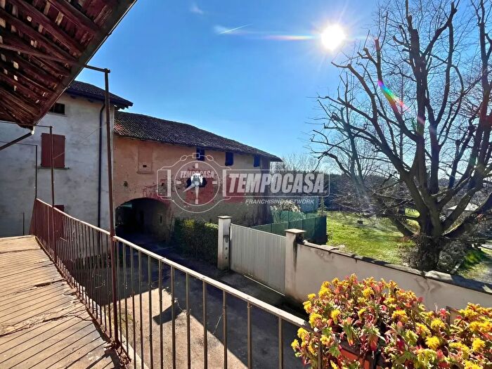 Casa con 5 locali in vendita in Cascina Porrinetti, Casatenovo