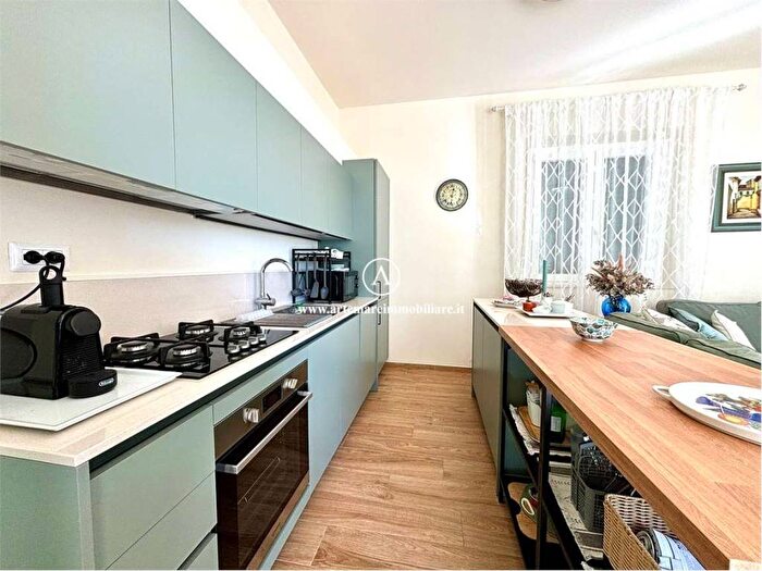 Casa con 5 locali in affitto in via Olmi, Vaiana, Forte dei Marmi