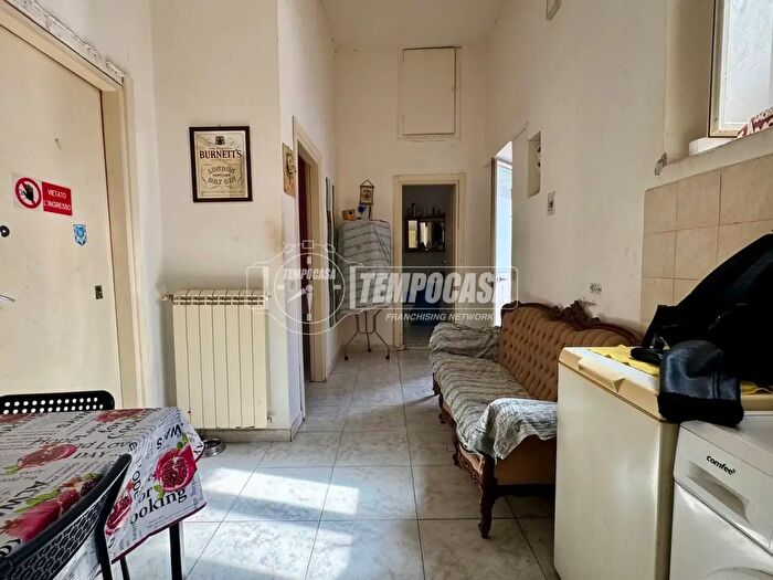 Appartamento trilocale in vendita in Via Claudio, Caserta