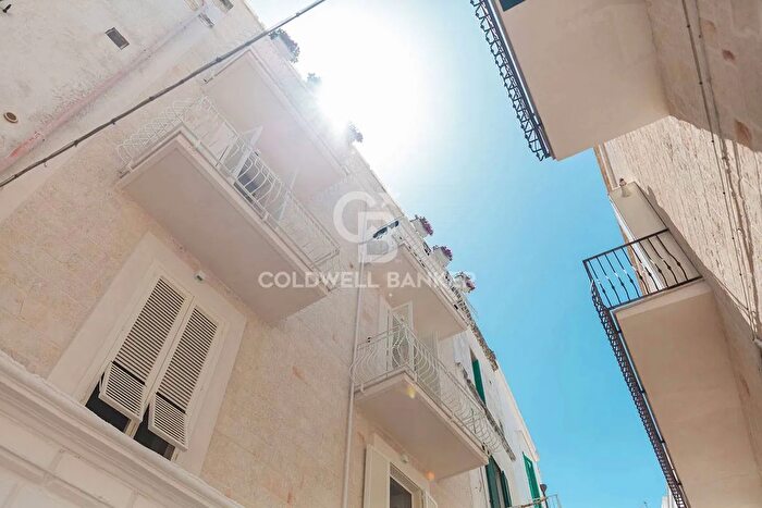 Appartamento quadrilocale in vendita in Via Cimino, Monopoli